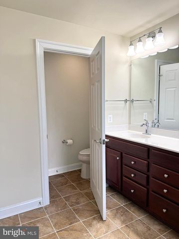 42682 KEILLER TER, Ashburn, VA 20147