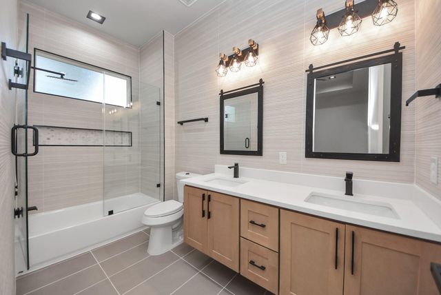 4630 Larkspur Street A, Houston, TX 77051