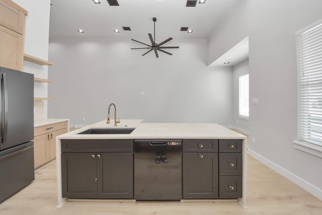 4630 Larkspur Street A, Houston, TX 77051