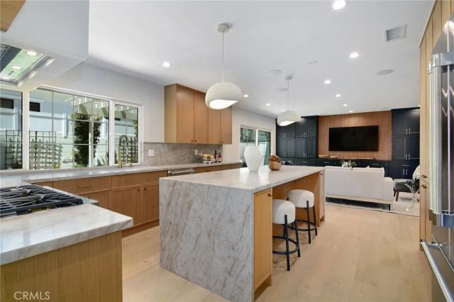 4859 Gaynor Avenue, Encino, CA 91436