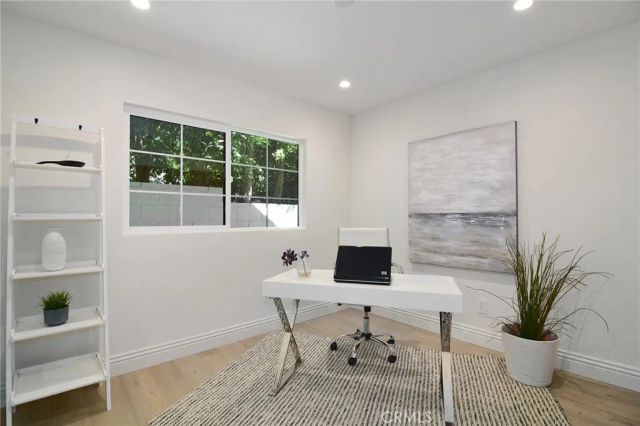 4859 Gaynor Avenue, Encino, CA 91436