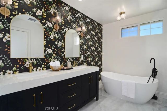 4859 Gaynor Avenue, Encino, CA 91436