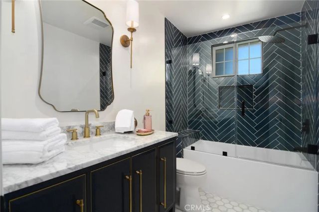 4859 Gaynor Avenue, Encino, CA 91436