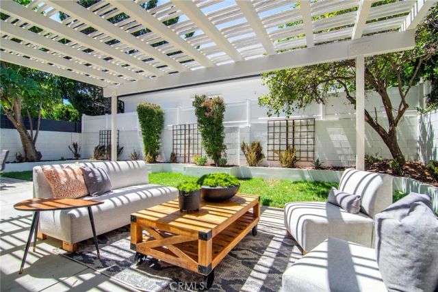 4859 Gaynor Avenue, Encino, CA 91436