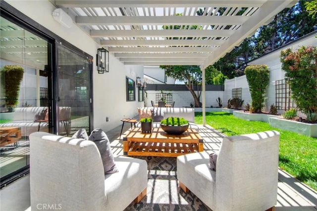 4859 Gaynor Avenue, Encino, CA 91436