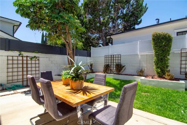 4859 Gaynor Avenue, Encino, CA 91436