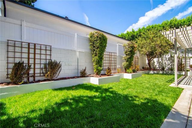 4859 Gaynor Avenue, Encino, CA 91436