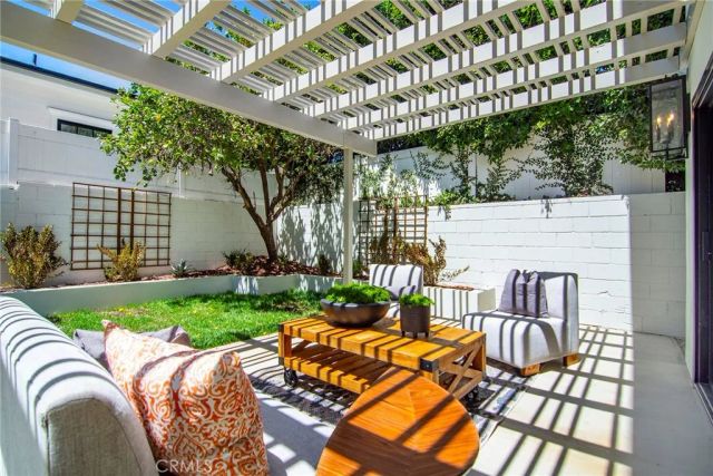 4859 Gaynor Avenue, Encino, CA 91436