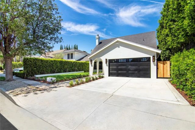 4859 Gaynor Avenue, Encino, CA 91436