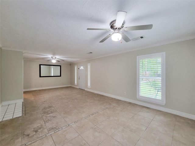 25723 Glen Loch, Spring, TX 77380