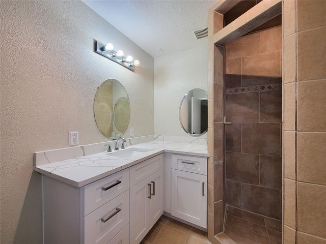 25723 Glen Loch, Spring, TX 77380
