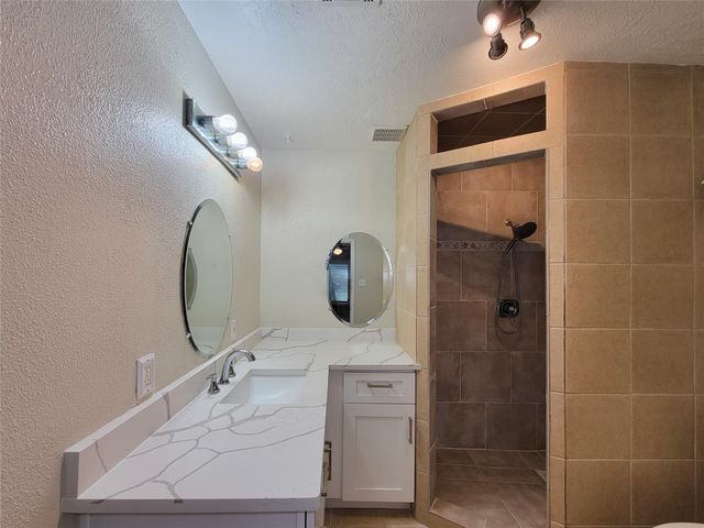 25723 Glen Loch, Spring, TX 77380
