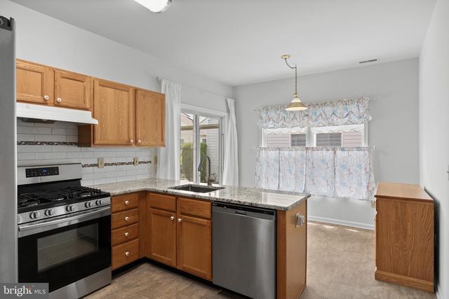 7 COVERED BRIDGE CIR, Columbus, NJ 08022