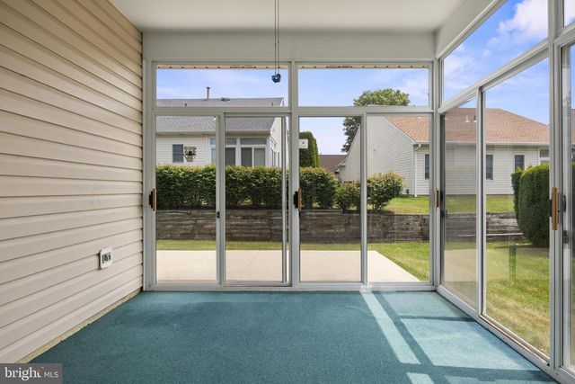 7 COVERED BRIDGE CIR, Columbus, NJ 08022