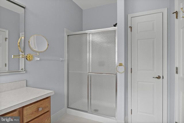 7 COVERED BRIDGE CIR, Columbus, NJ 08022