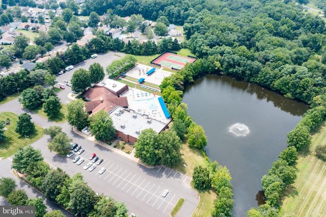 7 COVERED BRIDGE CIR, Columbus, NJ 08022