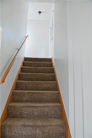 104 Mcalister Dr, Penn Hills, PA 15235