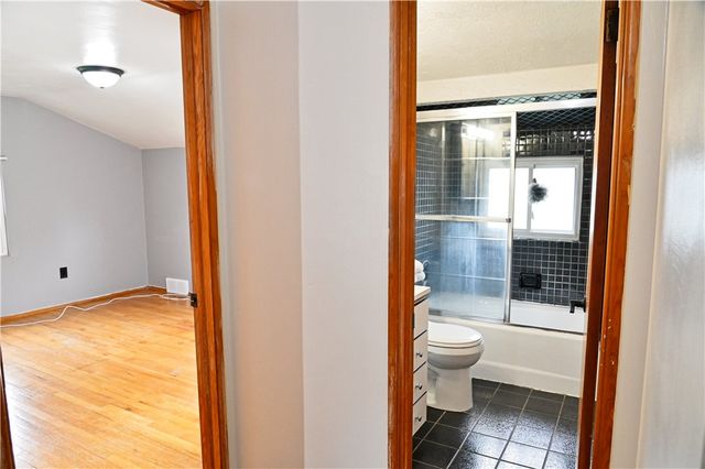 104 Mcalister Dr, Penn Hills, PA 15235
