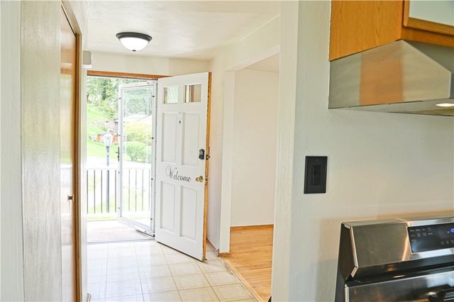 104 Mcalister Dr, Penn Hills, PA 15235