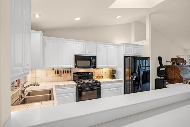 17010 Alexandra Way, Grass Valley, CA 95949