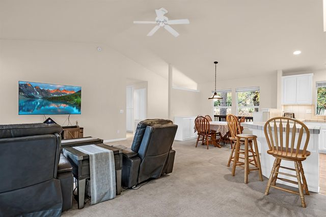 17010 Alexandra Way, Grass Valley, CA 95949