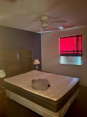 1512 North 9th Street, Conroe, TX 77301
