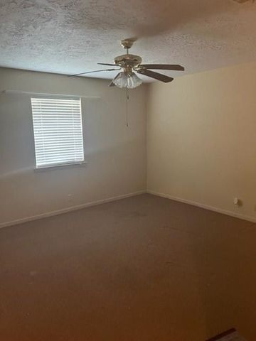 1512 North 9th Street, Conroe, TX 77301