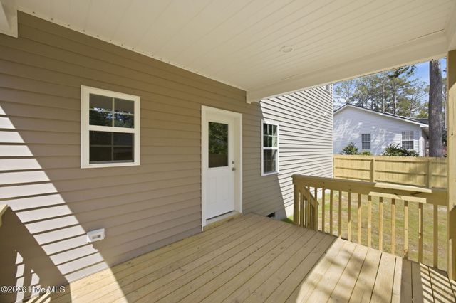 145 Juniper Lake Road, West End, NC 27376