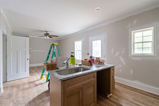 145 Juniper Lake Road, West End, NC 27376