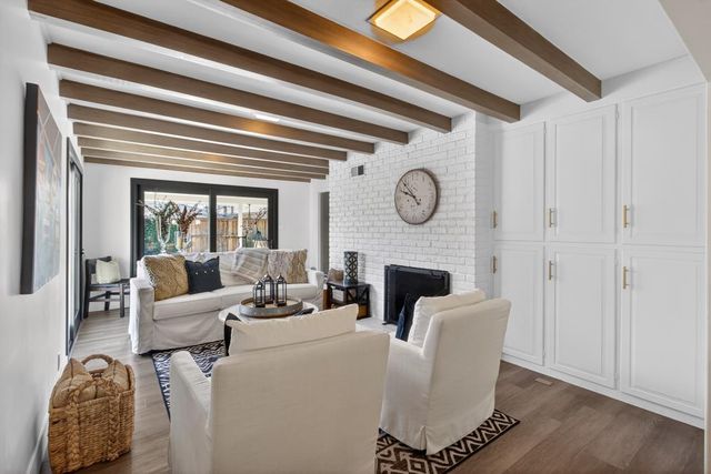 2910 Huntington Rd, Sacramento, CA 95864