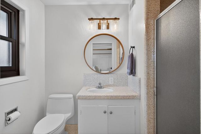 2910 Huntington Rd, Sacramento, CA 95864