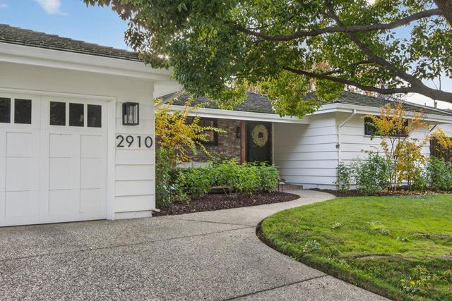 2910 Huntington Rd, Sacramento, CA 95864