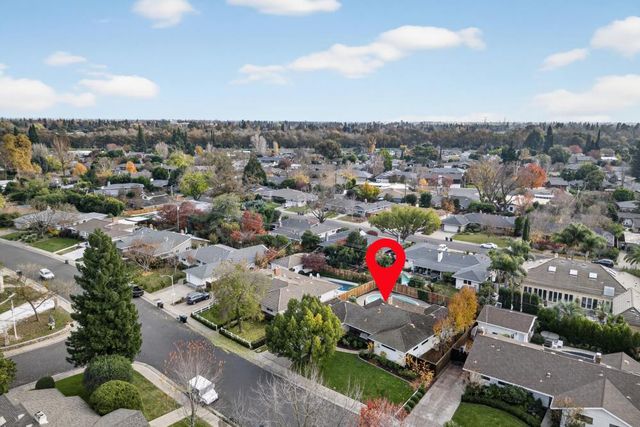 2910 Huntington Rd, Sacramento, CA 95864