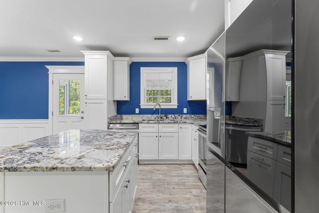 1160 Springdale Road, Southport, NC 28461