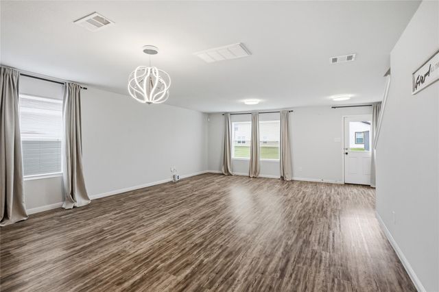 103 Road 51028, Cleveland, TX 77327