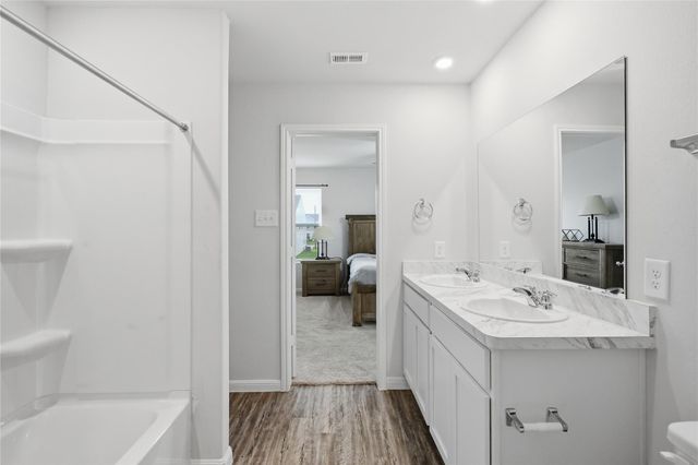 103 Road 51028, Cleveland, TX 77327