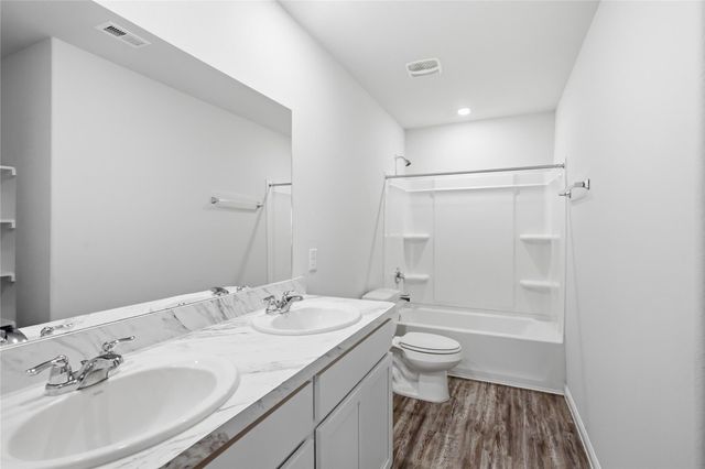 103 Road 51028, Cleveland, TX 77327
