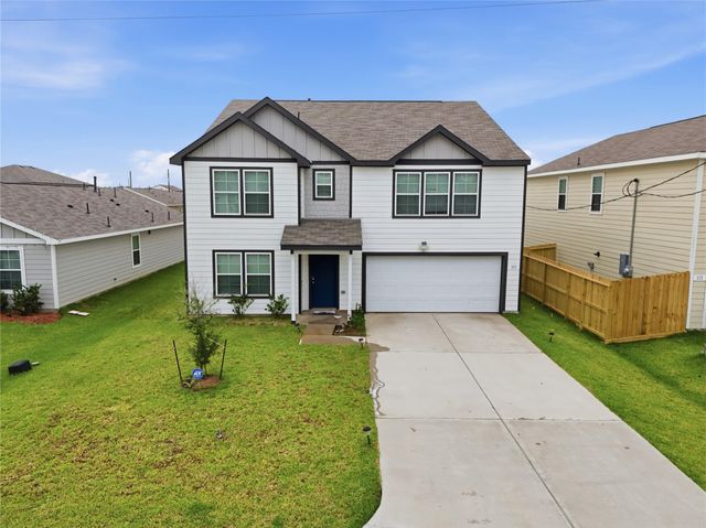 103 Road 51028, Cleveland, TX 77327