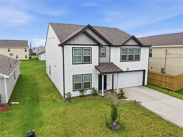 103 Road 51028, Cleveland, TX 77327