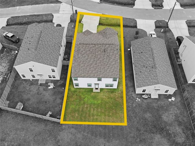 103 Road 51028, Cleveland, TX 77327