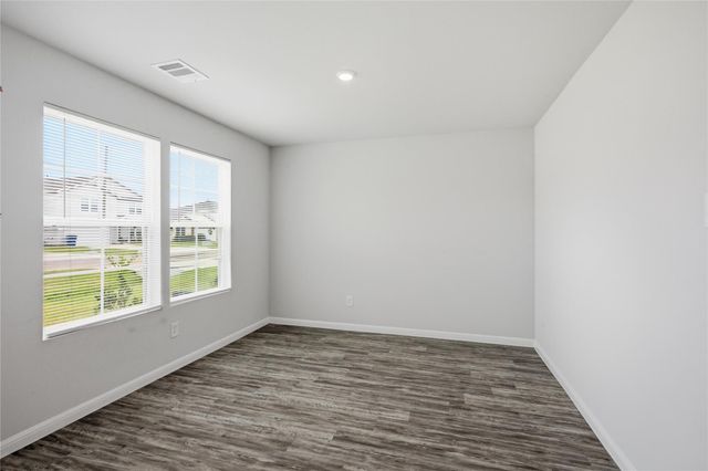 103 Road 51028, Cleveland, TX 77327