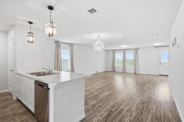 103 Road 51028, Cleveland, TX 77327