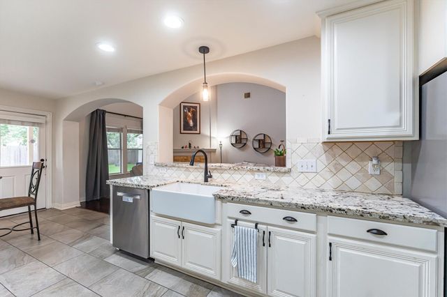 6822 Summer Bridge Lane, Spring, TX 77379