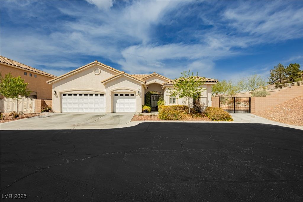 6688 Martinsville Place, Las Vegas, NV 89110
