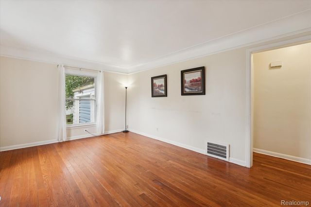 2553 Thomas Street, Flint, MI 48504