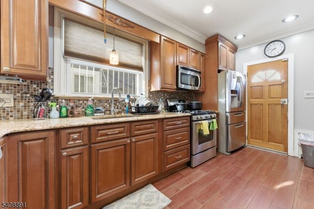 407 3Rd Ave, Newark City, NJ 07107