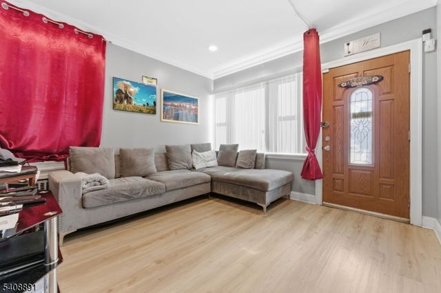 407 3Rd Ave, Newark City, NJ 07107