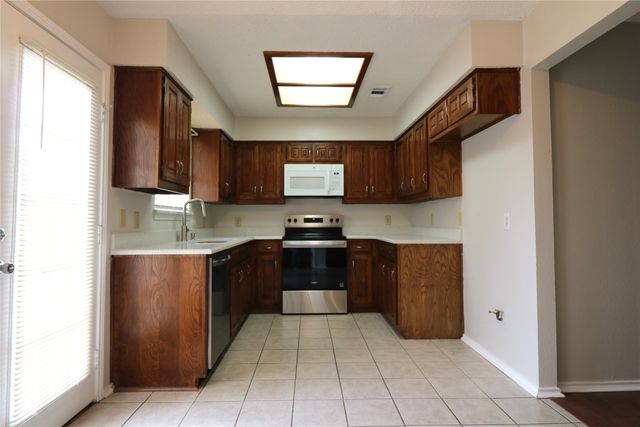 2505 Southridge Drive, Sachse, TX 75048