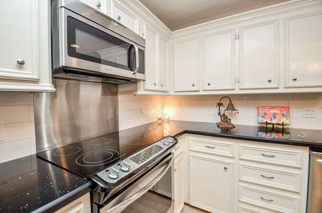 4901 E Columbary Drive, Rosenberg, TX 77471