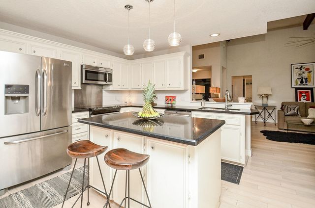 4901 E Columbary Drive, Rosenberg, TX 77471